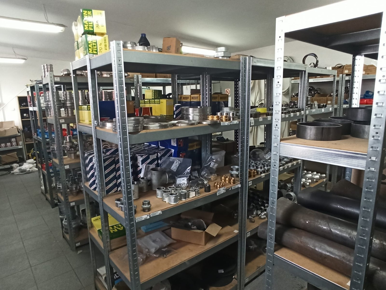 Spare parts for silo trailers and bulk tanker semi-trailers
